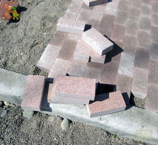 Брусчатка тротуарная укладка своими руками видео Брусчатка тротуарная укладка своими