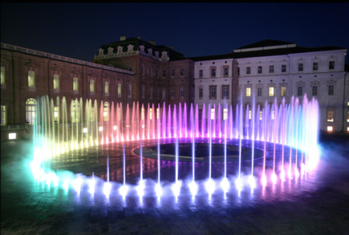 چراغ های LED-on-on-circular-fountain