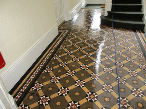 Victorian-Floor-Curățat-Part-Sealed-In-Richmond