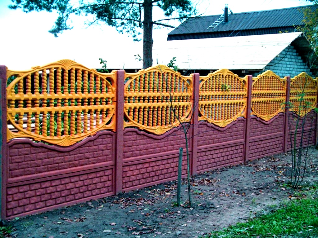 Сколько стоит покраска забора. Бетонный забор «заборная секция №1». Еврозаборы из Бородыновки. Декоративный бетонный забор. Крашенный бетонный забор.